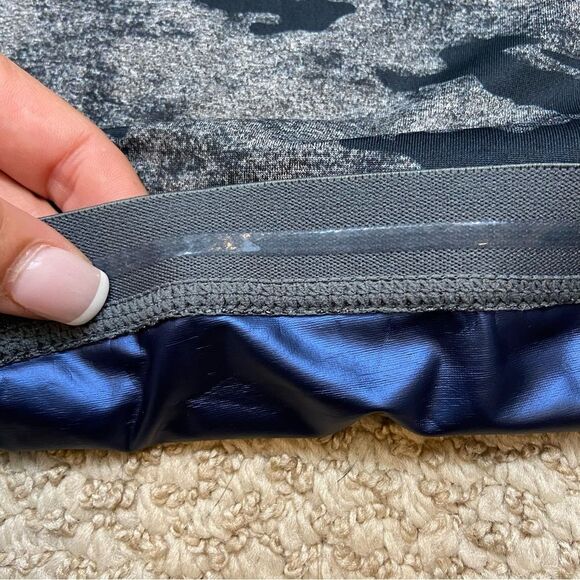 New without Tags Ladies Sweat Shaper Camo Tank‎ and Leggings Set Large/XL - Picture 10 of 16